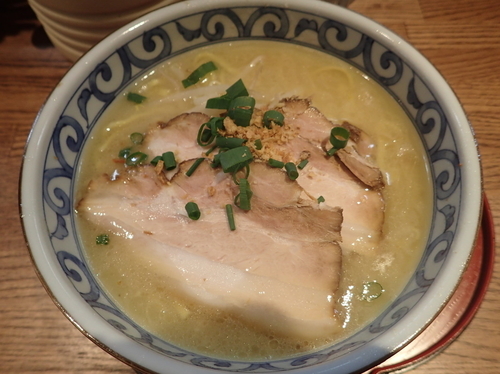 「バリしおラーメン塩味 700円」@らー麺屋 バリバリジョニーの写真