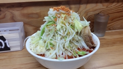 「ラーメン中 750円＋ホットマン２ 120円 ＝870円」@ハイマウントの写真