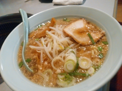 「赤べこラーメン(並盛)730円」@焼肉 赤べこの写真