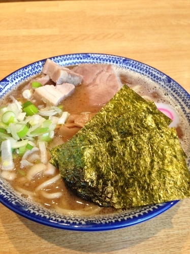 「特製　中華そば」@くり山の写真