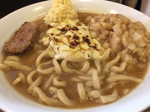 「大ラー (麺：500g) 850円 チーズ(マシ) 100円」@眞久中の写真