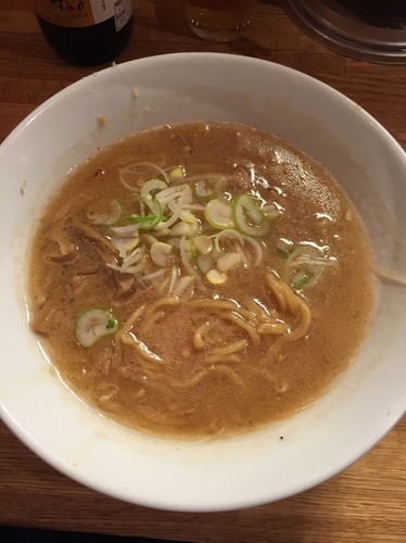 「味噌ラーメン  ハーフ  570円」@すみれ 札幌すすきの店の写真