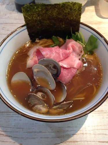 「蛤そば(濃口醤油Ver.)」@中華そば 四つ葉の写真