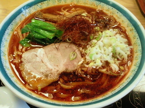 「麻辣麺 700円」@マルイチ 神田軒の写真
