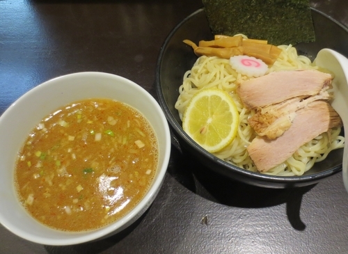 「つけめん（大盛り）780円」@ガンプの写真