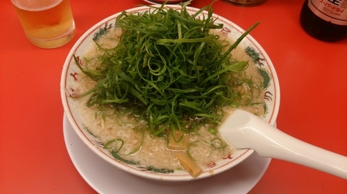 「特製醤油九条ネギラーメン」@ラーメン魁力屋 五反田店の写真