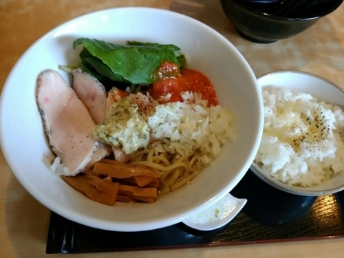 「【限定】シャケトマーゼ900円＋チーズご飯」@麺や 蒼 AOIの写真