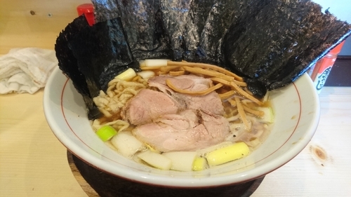 「中華そば（小）＋海苔」@中華そば 葉山の写真