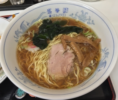 「半チャンラーメン（￥900）」@盛華園の写真
