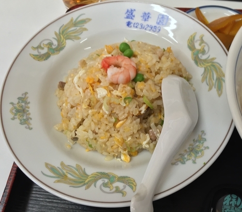 「半チャンラーメン（￥900）」@盛華園の写真