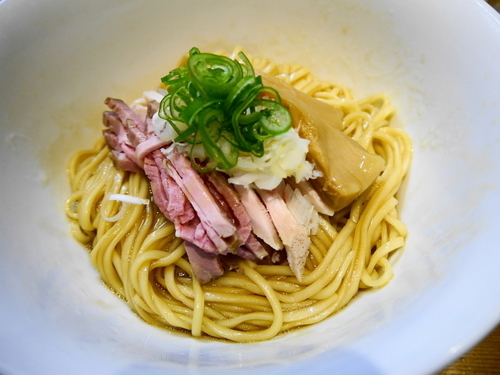 「鶏油そば」@ラーメン屋 トイ・ボックスの写真