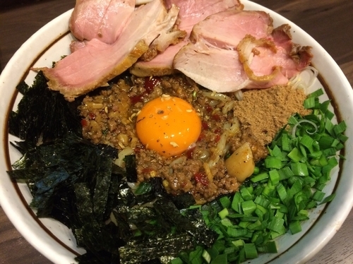 「特製台湾まぜそば（1020円）」@神田ラーメン わいず 神田本店の写真