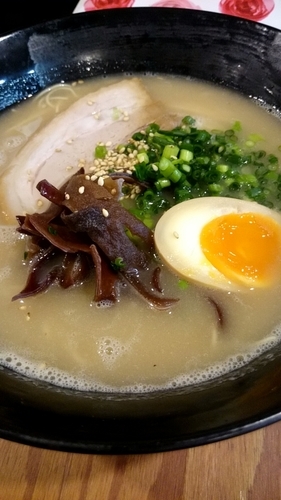 「博多長浜ラーメン」@呑屋 まる星の写真