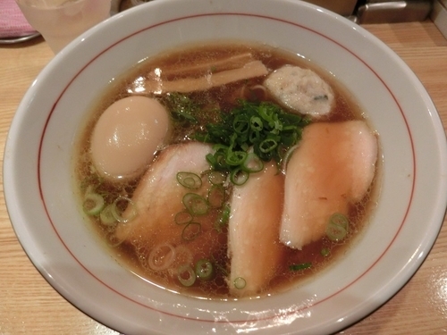 「特製醤油そば」@地球の中華そばの写真