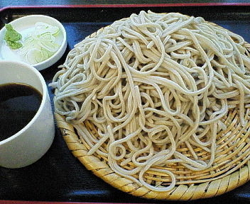 「（一日限定５食）十割そば・大盛（＋２００円）＝１０００円」@あきばの写真