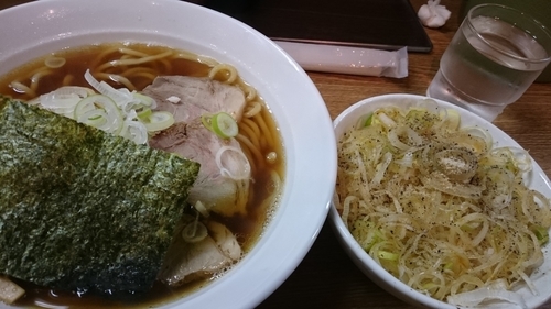 「醤油らーめん（520円）＋ねぎめし（160円）」@いだてんの写真