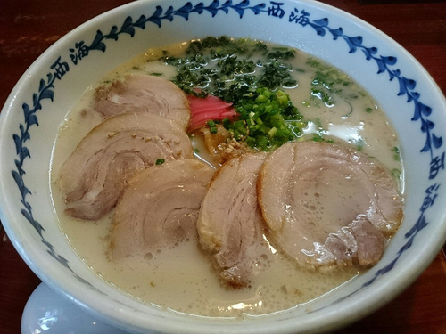 「炙りバラとろチャーシュー」@西海製麺所 八王子みなみ野店の写真