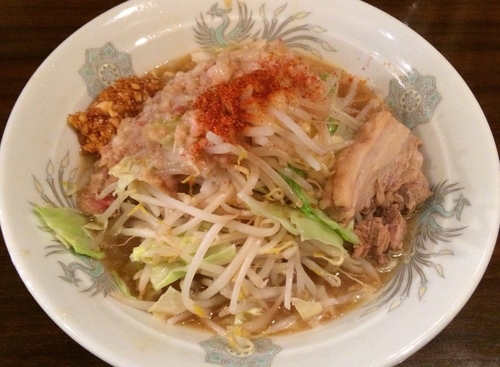 「小らーめん ニンニクアブラ 500円」@麺喰亭 まんぷくの写真