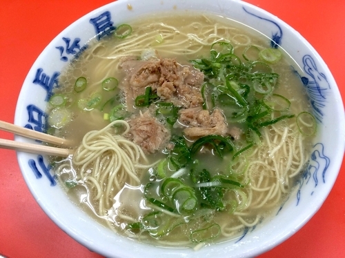 「ラーメン（500円）」@元祖 長浜屋の写真