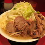 小ラーメン豚入り ヤサイニンニク