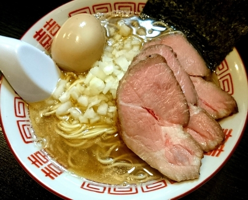 「淡麗中華ソバ 750円＋肉増し150円、味玉」@中華ソバ 伊吹の写真