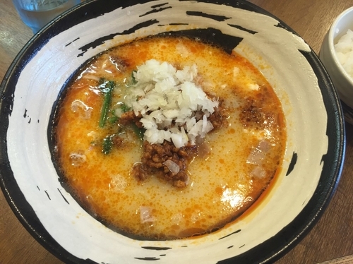 「酢辣麺(900円)+小ライス(150円)」@らーめん屋 小川の写真