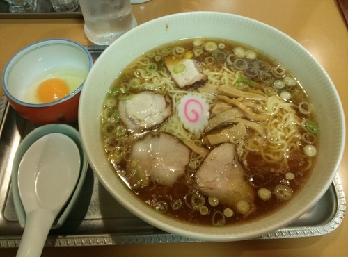 「中華麺  生玉子付き」@永福町大勝軒の写真