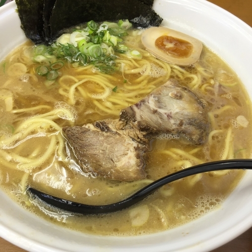「醤油ラーメン 中盛+ 半チャーハン」@横浜とんこつラーメン願力屋の写真