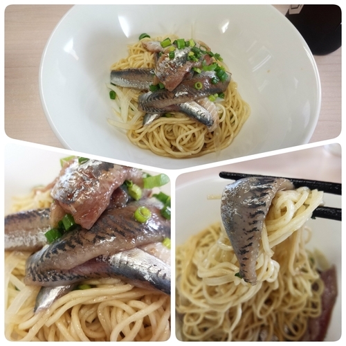 「いわしそば＋麦な瓶」@中華そば よしかわの写真