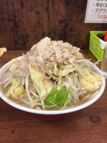 「小ラーメン　700円　「ニンニク」「ヤサイ」「アブラ」」@ラーメン二郎 品川店の写真