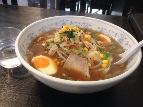 「みそラーメン（大盛り）870円＋100円」@中華味処 悟空の写真