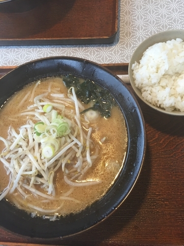 「味噌ラーメン＆ライス500円」@ラーメンダイニング絆の写真