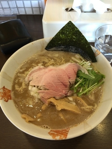 「超濃厚煮干しらぁめん790+大盛100」@濃厚道場 幸手本部の写真