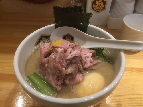 「特製濃厚真鯛らーめん」@真鯛らーめん 麺魚の写真