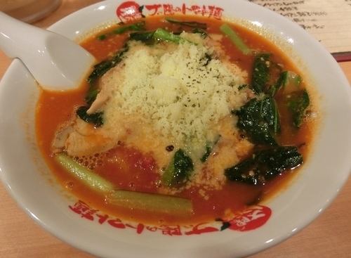「太陽のチーズラーメン」@太陽のトマト麺 三田店の写真