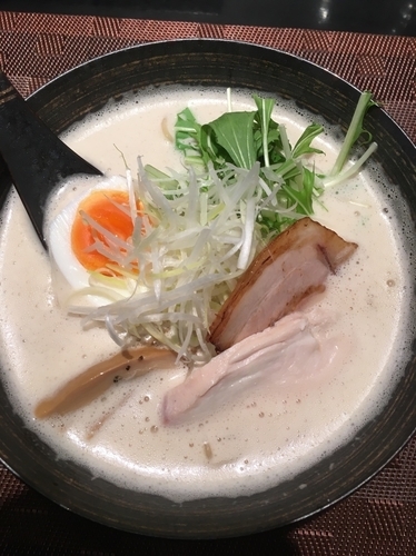 「鶏白湯醤油900円」@麺屋 奏音の写真