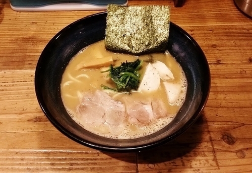 「らーめん」@麺や わたるの写真