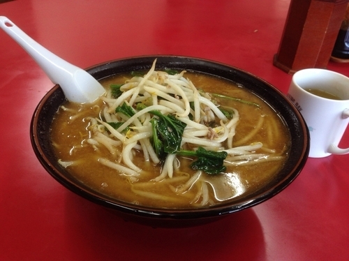 「ミソラーメン（大盛り）600円＋100円」@中華料理 宝来の写真