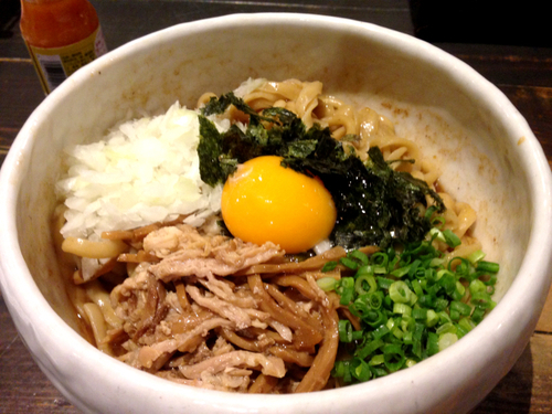 「和え豚そば」@俺の空 池袋店の写真