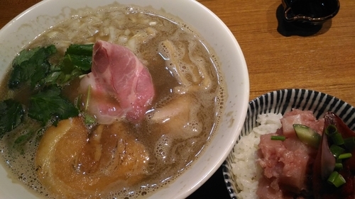 「濃厚いかにぼし＋海鮮丼」@寿製麺よしかわ 川越店の写真