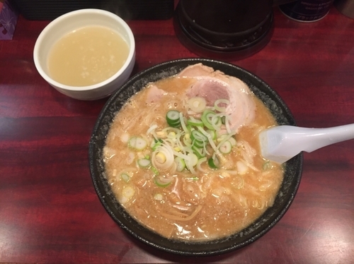 「みそラーメン 油少なめ ＋調整用スープ」@こってりらーめん なりたけ TOKYOの写真
