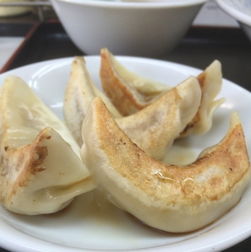 「餃子 （無料）」@寿楽の写真