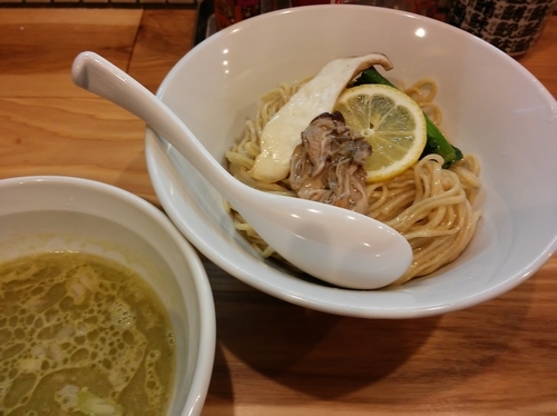 「サラリとした牡蠣つけ麺（限定）」@らーめん カッパハウスの写真