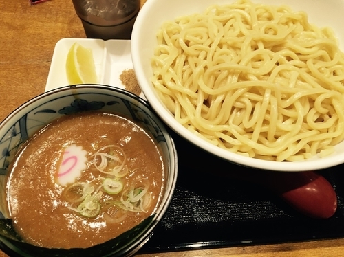 「1年2組、特盛り、あつもり」@らぅ麺 ガラ喰楽学校 大宮店の写真