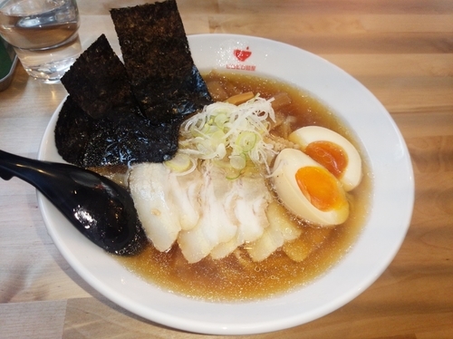 「特製ピロピロ麺」@思いやり麺屋食堂 ピロピロ麺屋 秋葉原店の写真