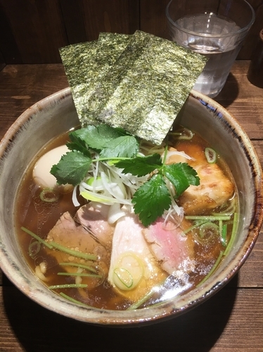 「鶏そば800円 特製200円」@神田とりそば なな蓮の写真