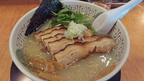 「塩チャーシューらーめん（大盛り）」@十味やの写真