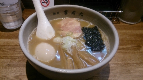 「味玉らーめん」@麺屋吉左右の写真