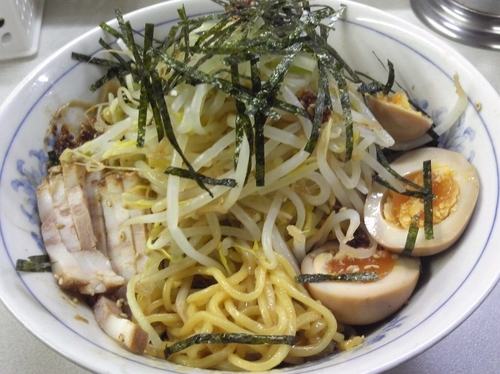 「ニンニク油そば￥650・もやし￥50・味付け玉子￥100」@ラーメン・ぶーけの写真