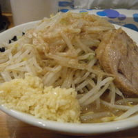 ともらーめん(ﾆﾝﾆｸﾏｼﾏｼｱﾌﾞﾗ)790円